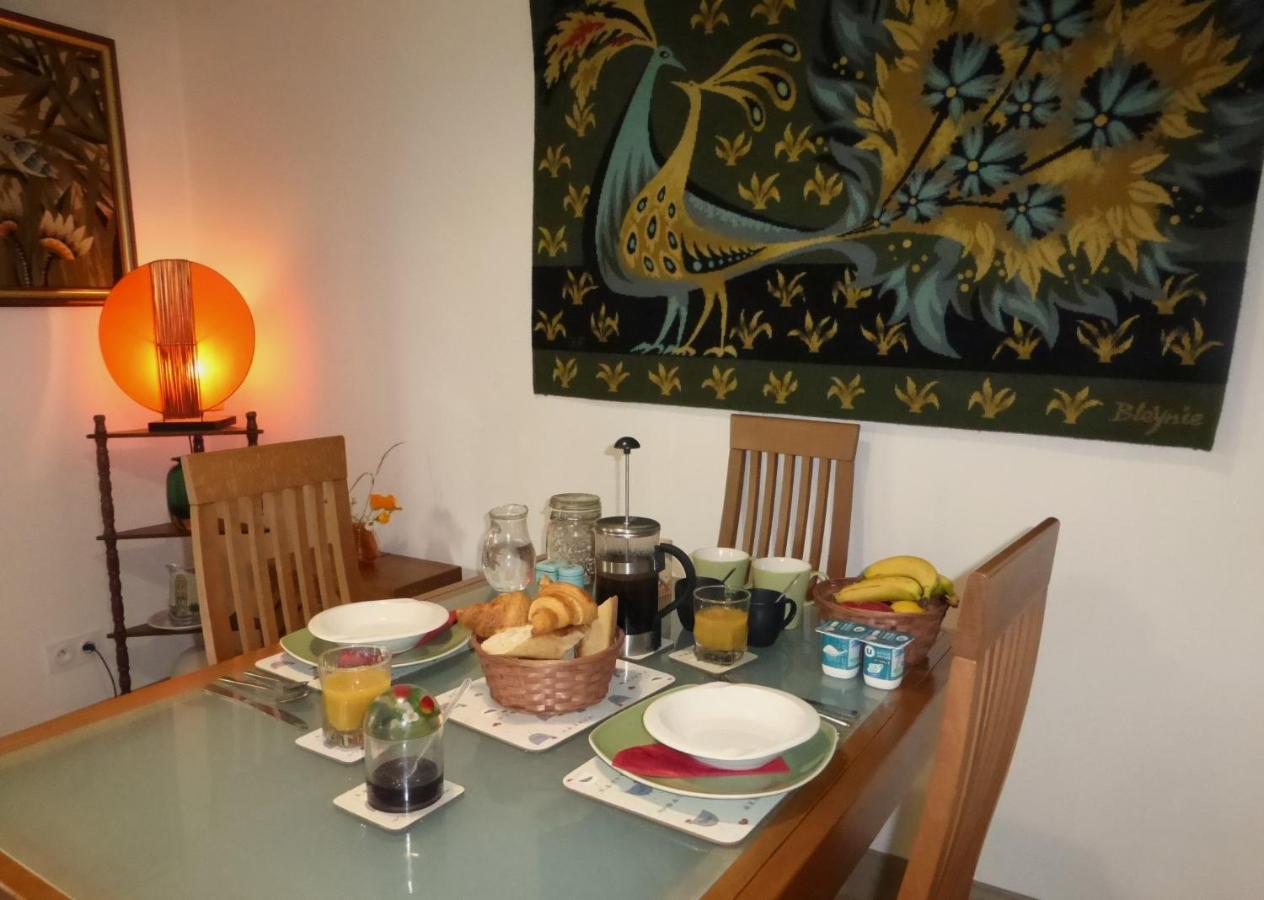 לינה וארוחת בוקר Charroux  Chez Kate מראה חיצוני תמונה